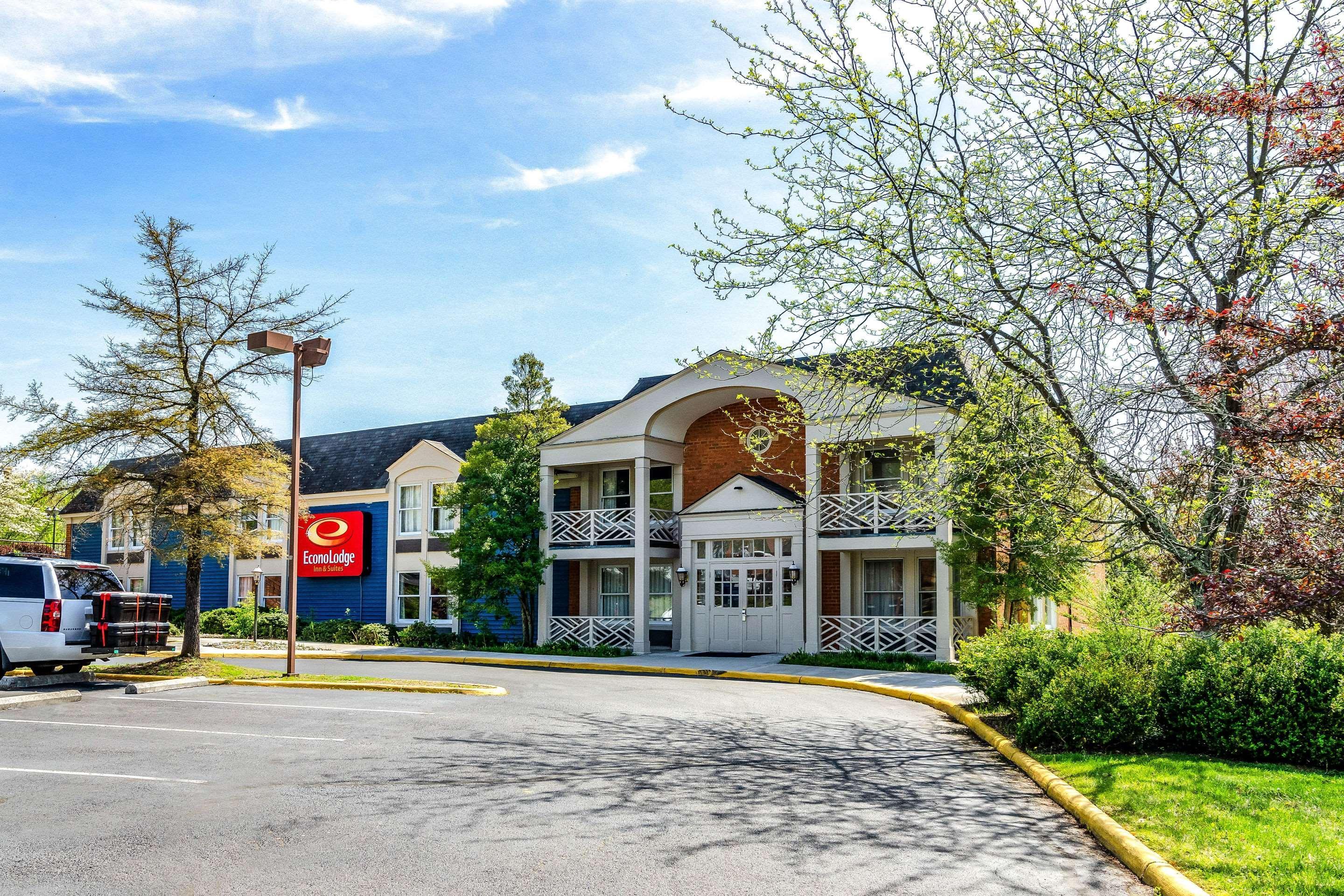 Econo Lodge Inn & Suites Radford-Blacksburg Area Buitenkant foto